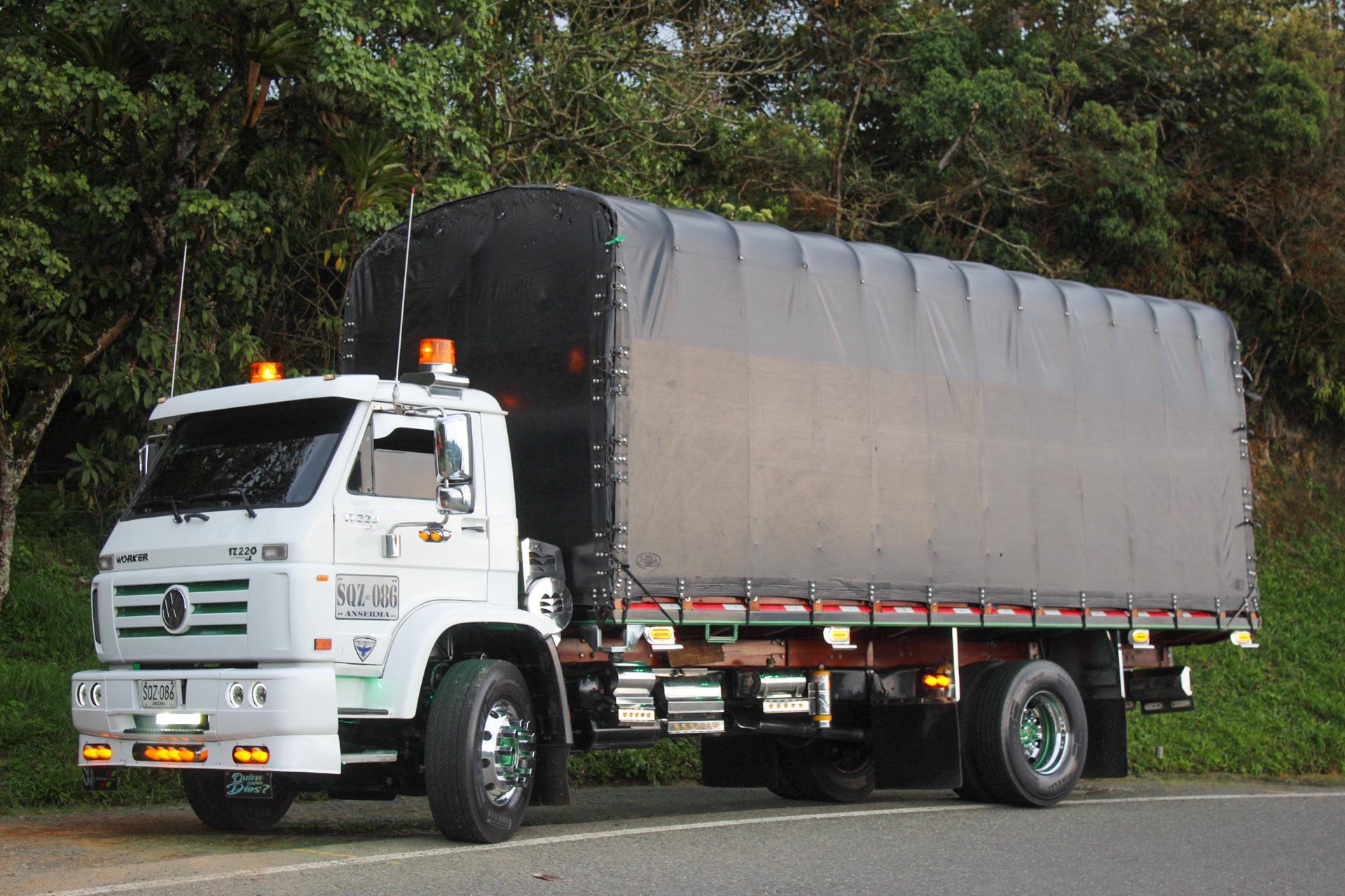 CAMIÓN VOLKSWAGEN 17220